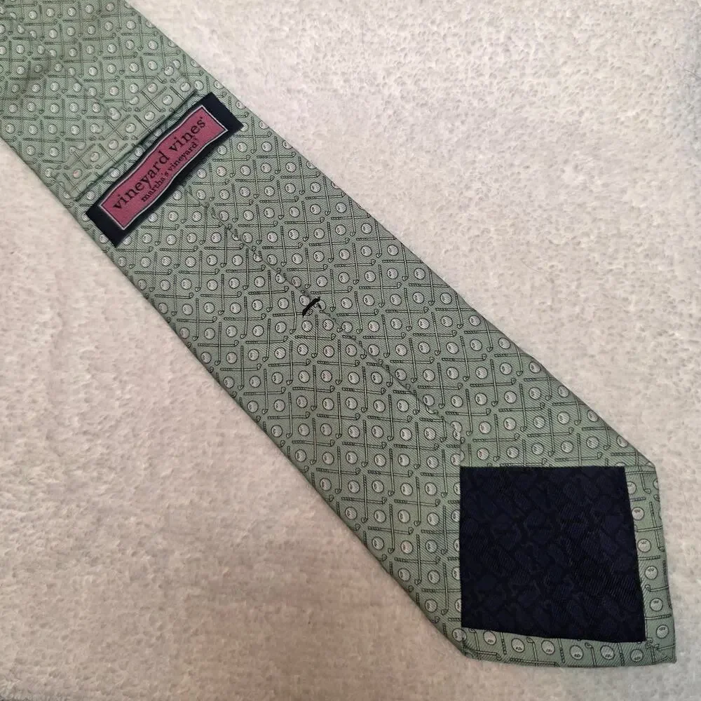 Vineyard Vines Martha's Vineyard green silk golf ball tee tie - 58